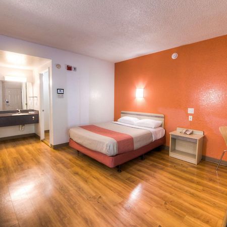 Motel 6-Niantic, Ct - New London Экстерьер фото