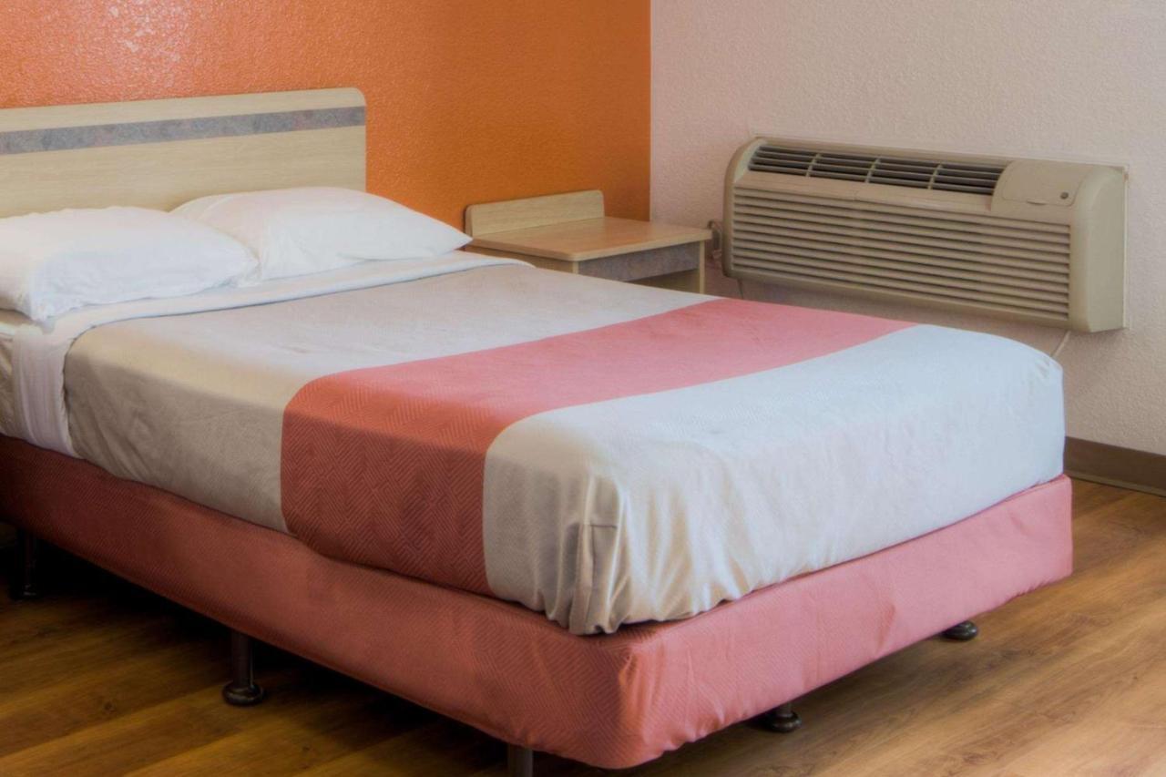 Motel 6-Niantic, Ct - New London Экстерьер фото