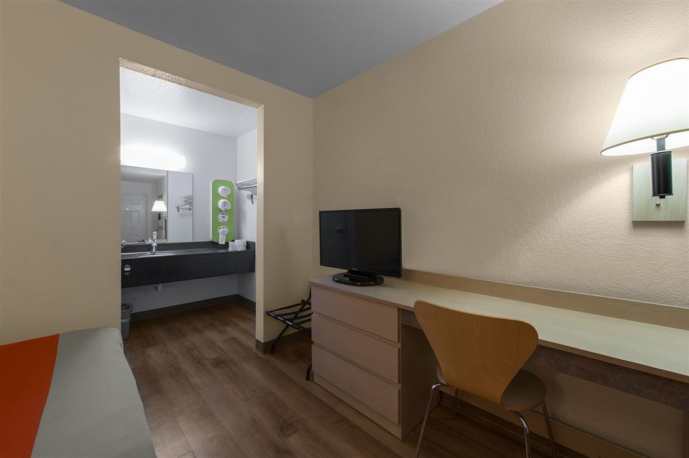 Motel 6-Niantic, Ct - New London Экстерьер фото