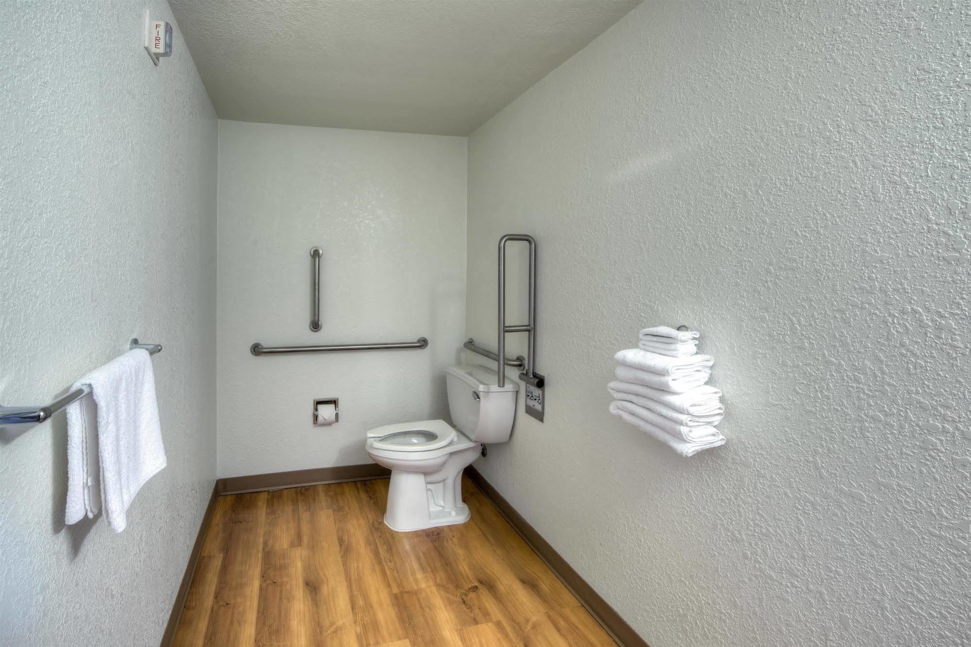 Motel 6-Niantic, Ct - New London Экстерьер фото
