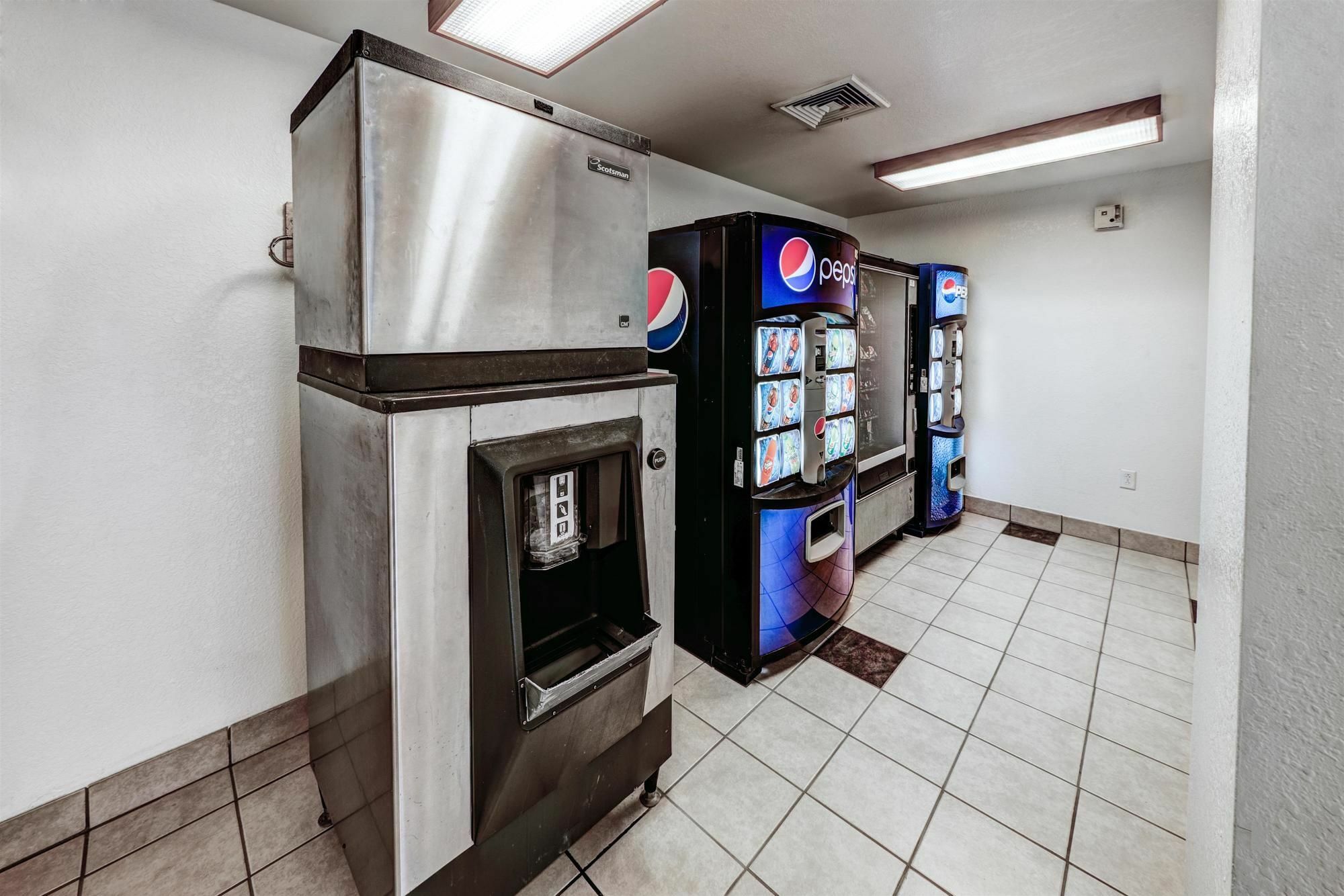 Motel 6-Niantic, Ct - New London Экстерьер фото
